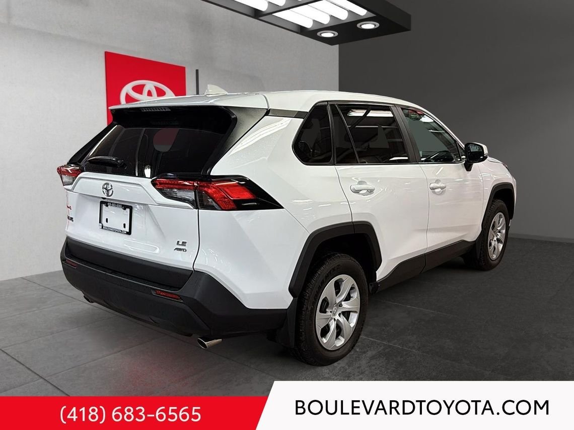 2024 Toyota RAV4 531707-82 | LE, AWD White Québec - photo #10