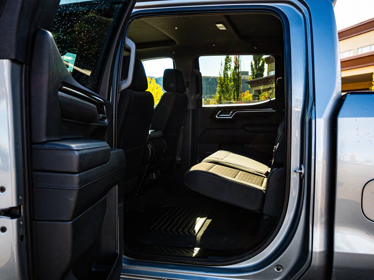2025 Chevrolet Silverado 1500 4WD Crew Cab 147 LT Grey Sherwood Park - photo #29