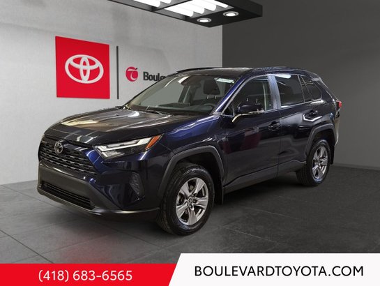 Toyota RAV4 XLE, AWD 2024 Bleu