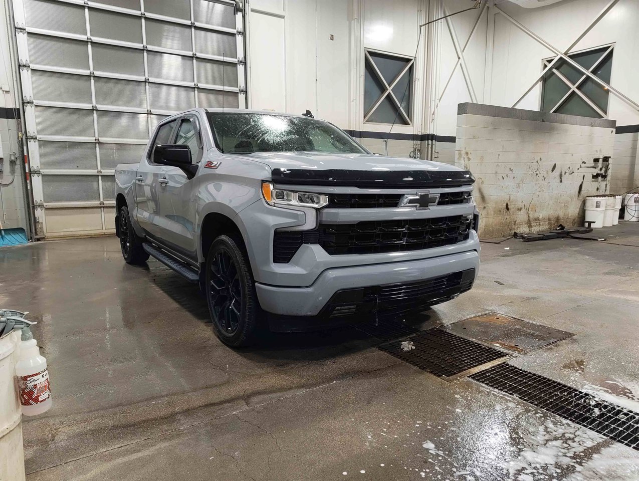 2024 Chevrolet Silverado 1500 4WD Crew Cab 147 RST Grey Sherwood Park - photo #2