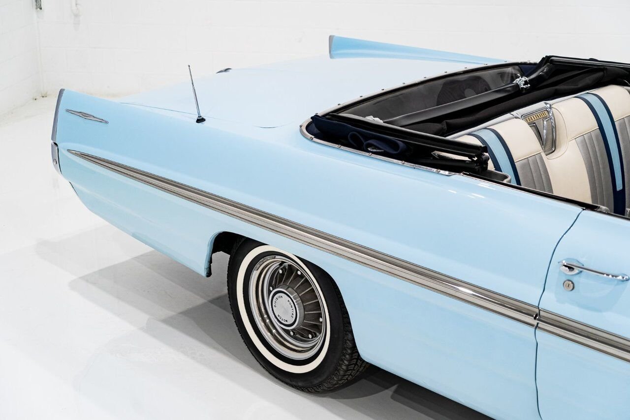 1961 Pontiac Bonneville **PRIX EN USD**C8 Suffix 389cu.in. TriPower 4 Speed Blue Montreal - photo #43