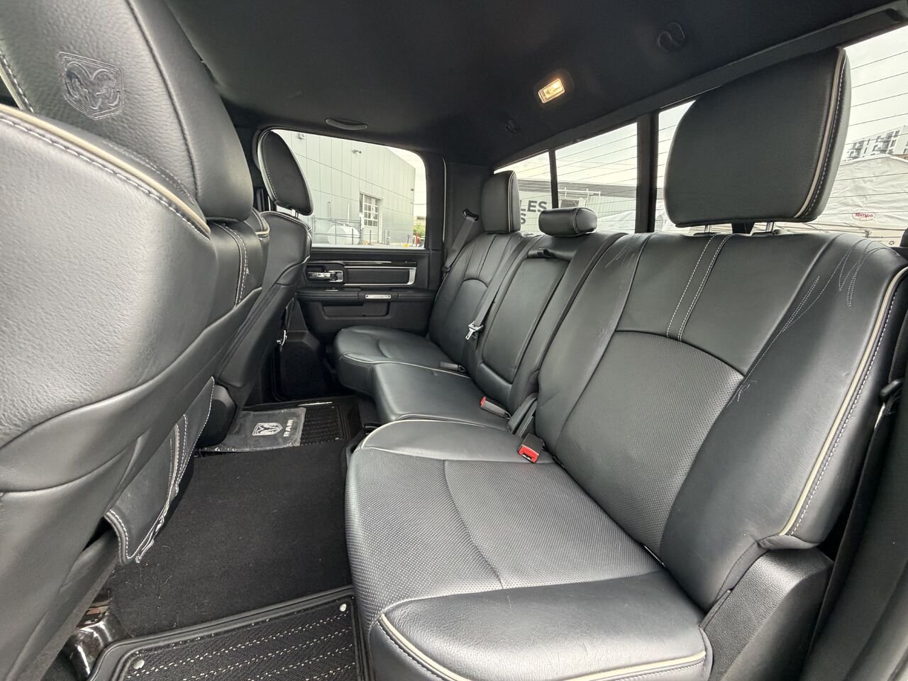 Ram 1500 *DIESEL* LIMITED CREW CAB 2018 Blanc Laval - photo #18