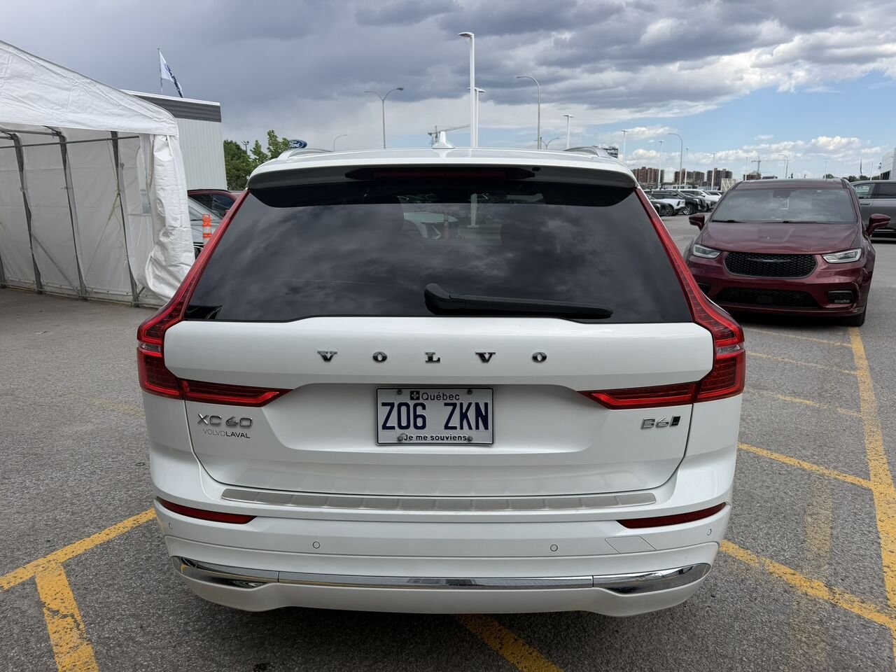 2023 Volvo XC60 B6 Ultimate AWD White Laval - photo #10