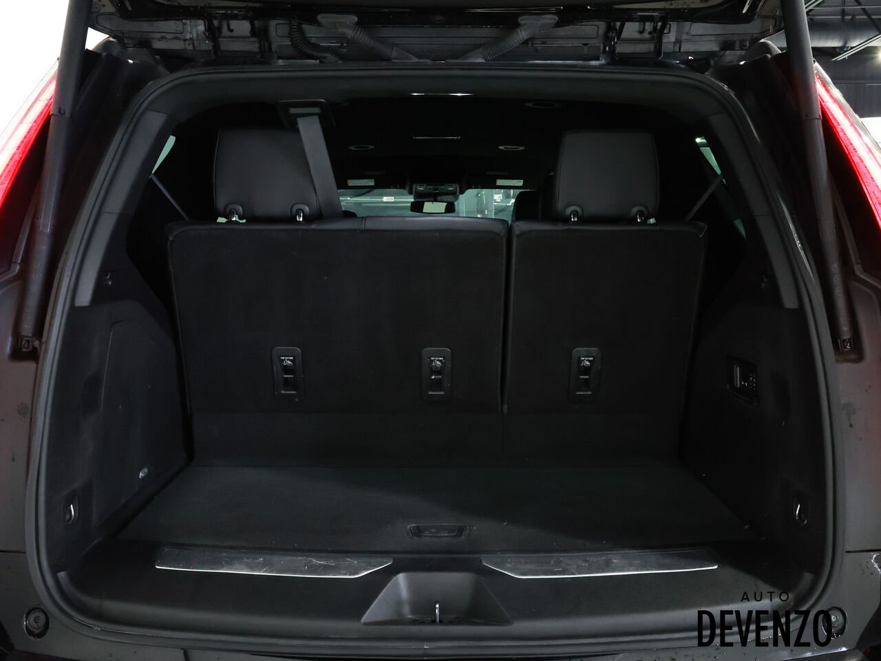 2022 Cadillac Escalade Black Saint-Eustache - photo #25