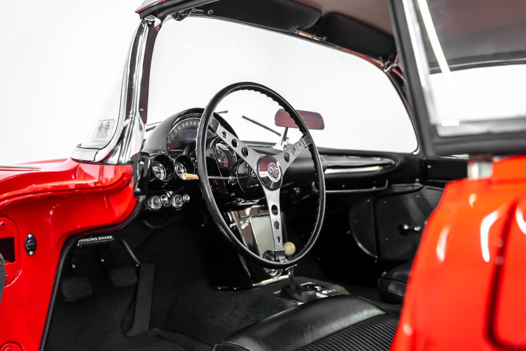 Chevrolet Corvette 1961 Montréal - photo #42
