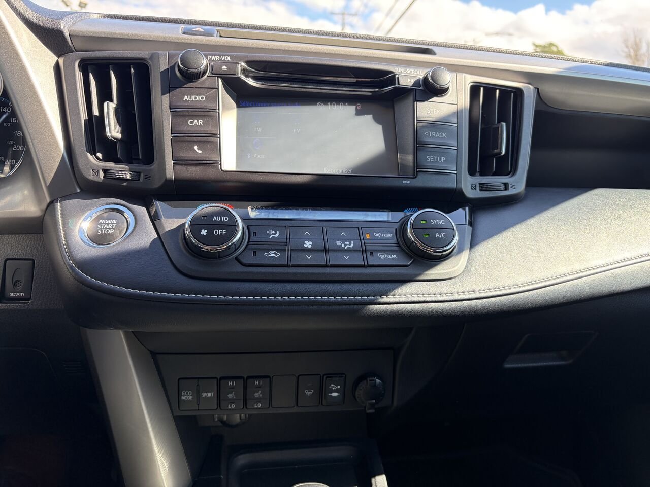Toyota RAV4 XLE TI 2018 Rouge Montmagny - photo #16