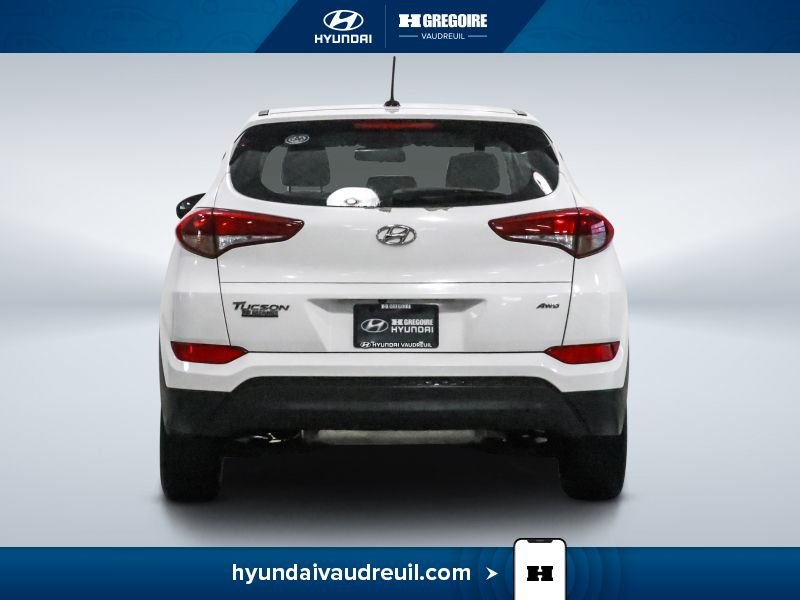 Hyundai Tucson YR847 | SE AWD 4dr 2.0L 2017 Blanc Laval - photo #8