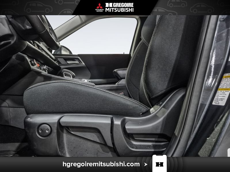 Mitsubishi Outlander PHEV 2025 Gris Blainville - photo #14