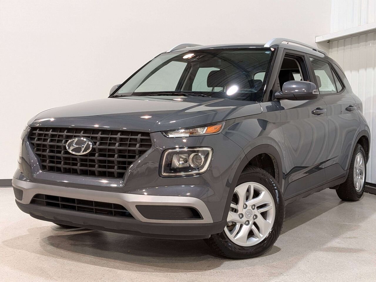 2026 Hyundai Venue Preferred IVT Grey Val-David - photo #0