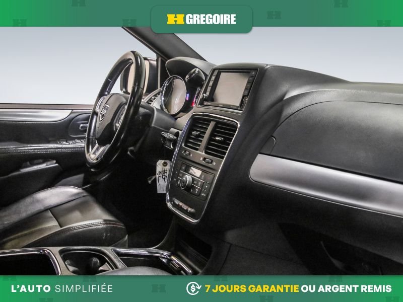 2020 Dodge GR Caravan White Laval - photo #32