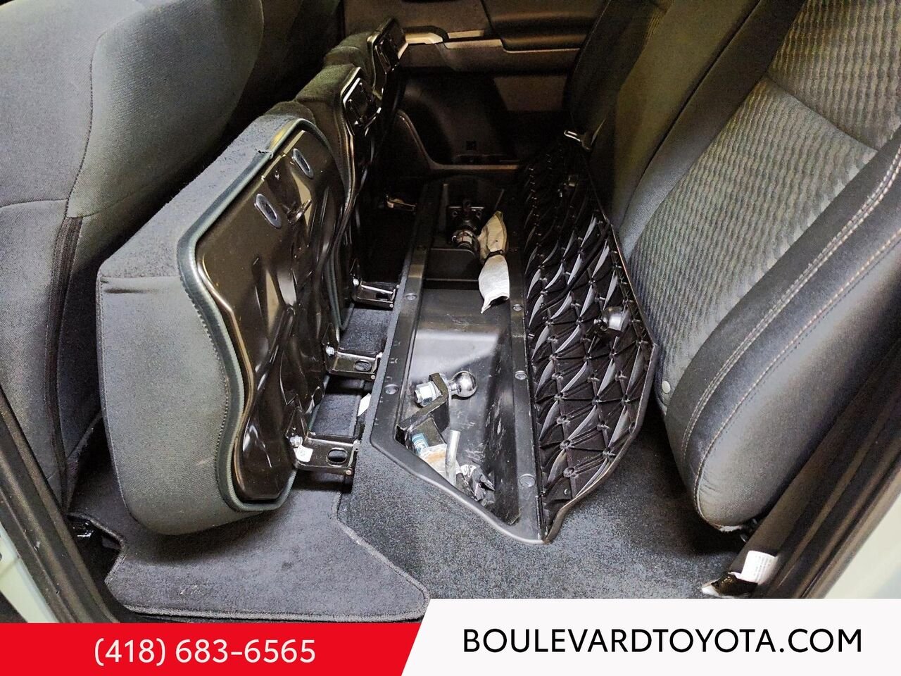Toyota Tacoma 100089A-122 | DOUBLE CAB 4X4 EMP.COURT 2023 Gris Québec - photo #20