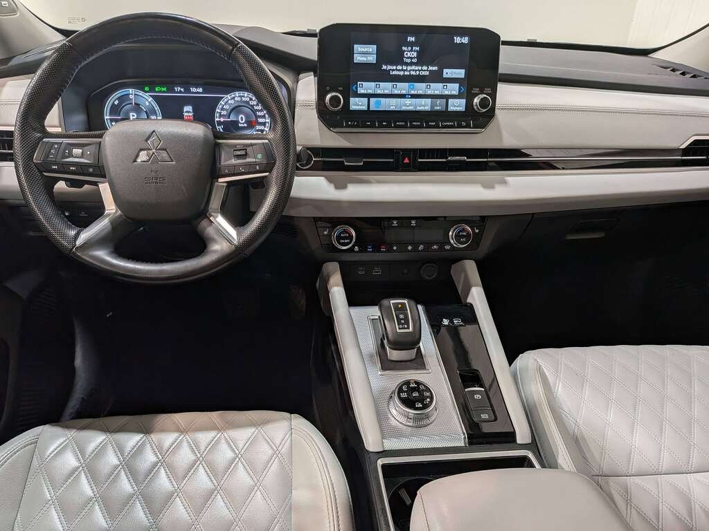 2023 Mitsubishi Outlander Plug-In Hybrid GT S-AWC Red Val-David - photo #34