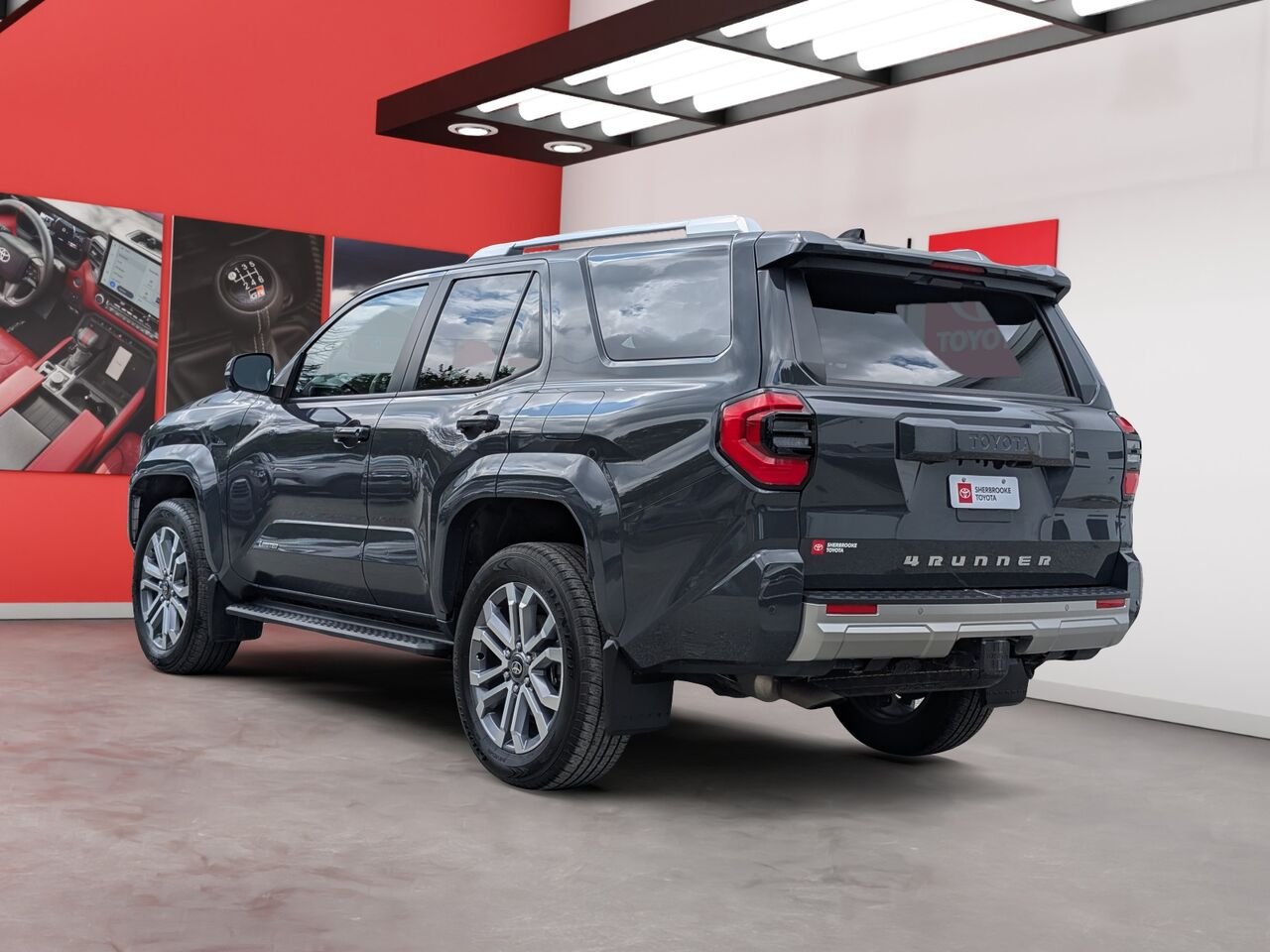 Toyota 4Runner LIMITED/AWD/SIÈGES CHAUFFANTS/TOIT OUVRANT/VOLANT CHAUFFANT/BLUETOOTH/AC BIZONE 2025 Gris Underground Sherbrooke - photo #1