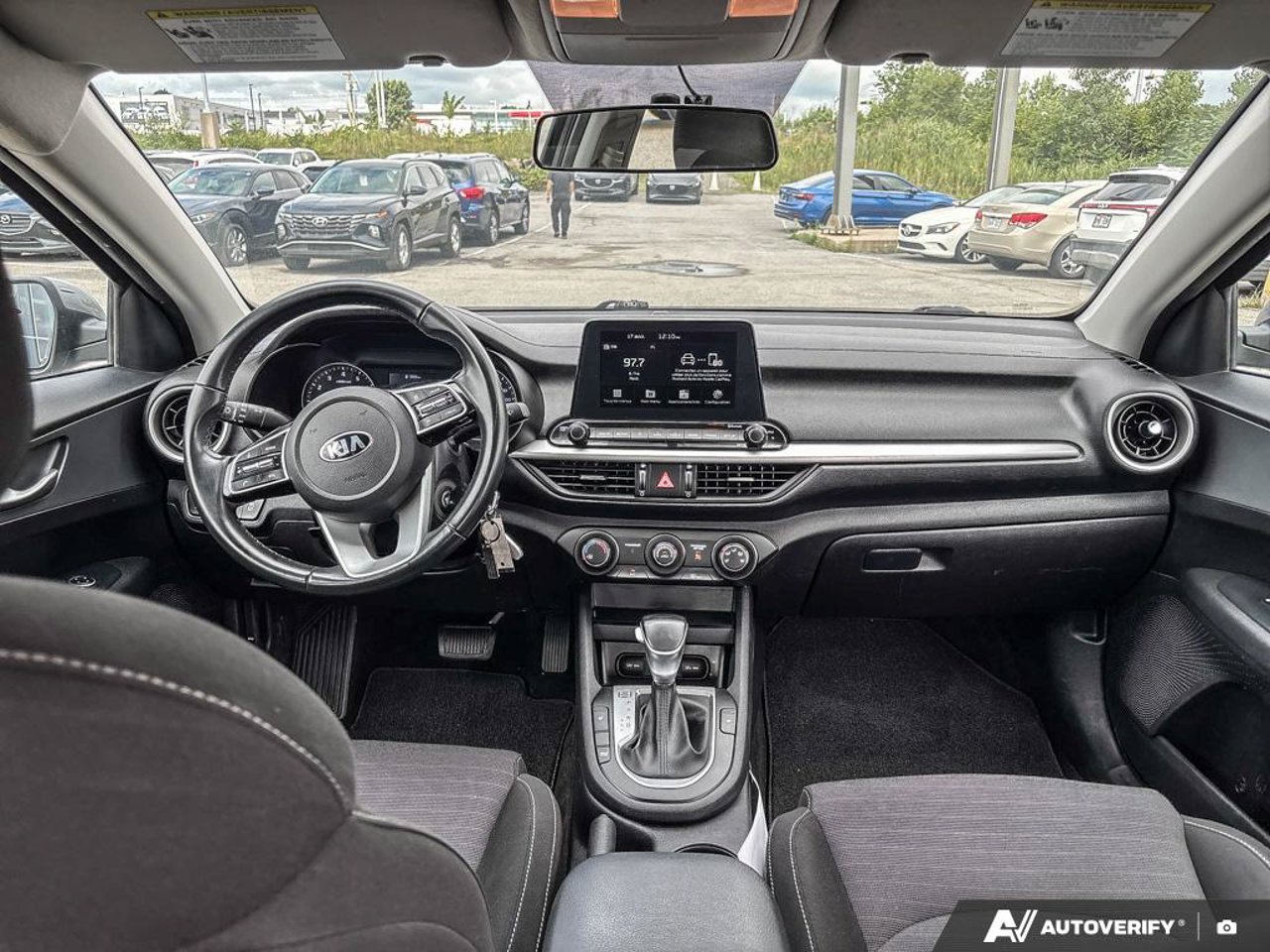 Kia Forte 3KPF24AD8ME321696 2021 Gris Mirabel - photo #26