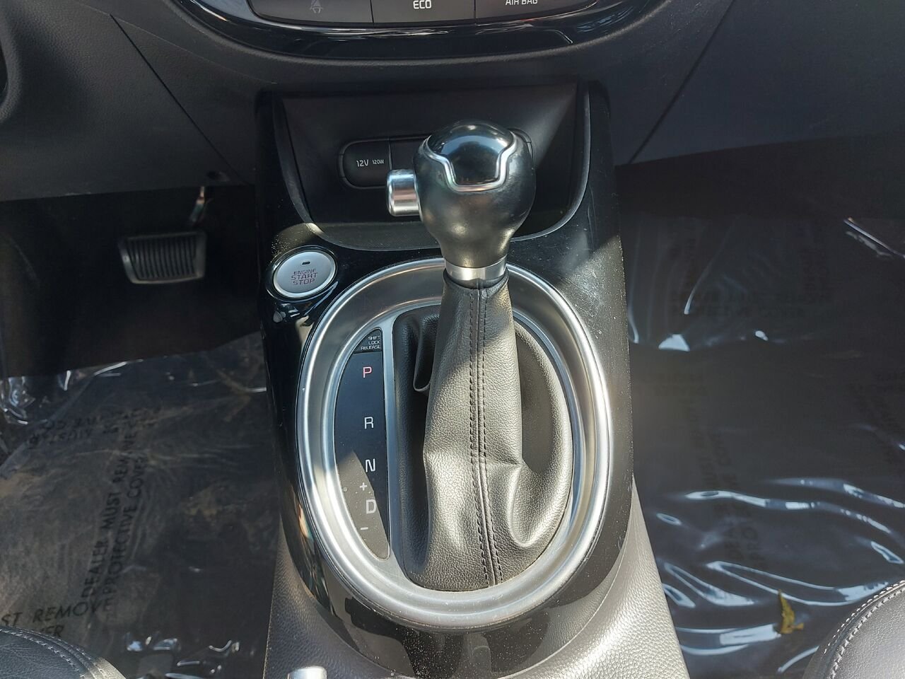 2015 Kia Soul Black  - photo #20