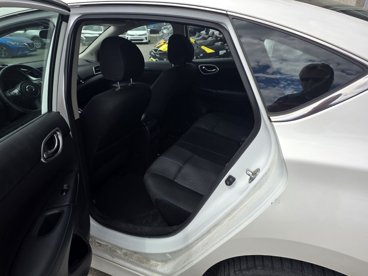 2016 Nissan Sentra White  - photo #11