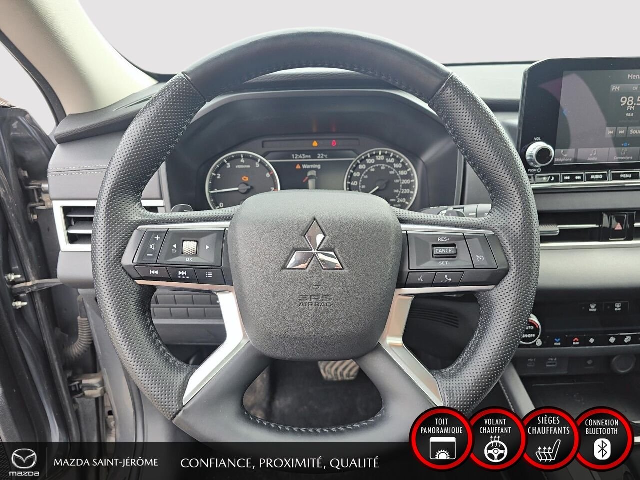 Mitsubishi Outlander SE | TOIT PANORAMIQUE | AWD | 7PLACES | 2024 Gris Saint-Jérôme - photo #13