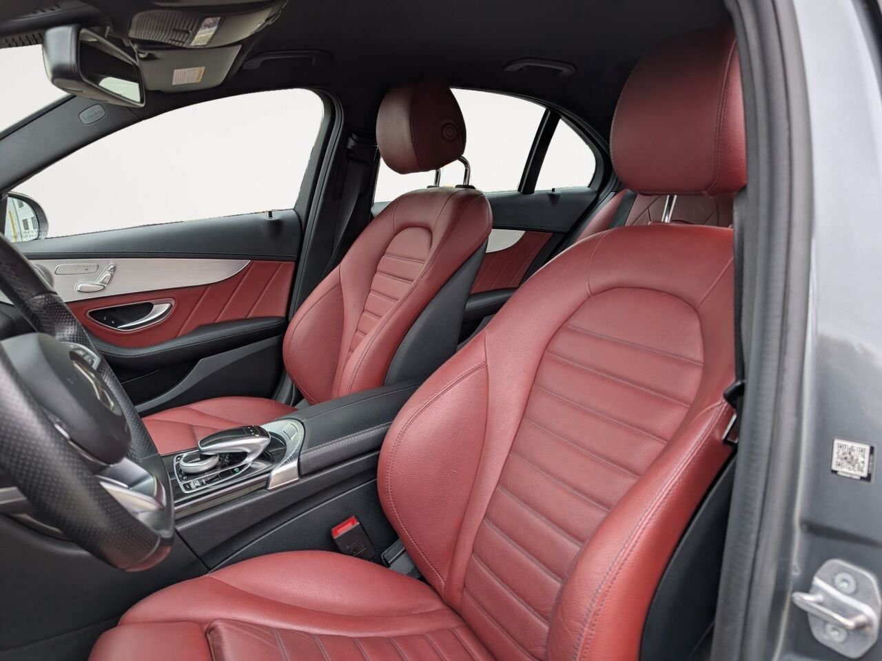 Mercedes-Benz Classe-C C-CLASS C300/SIÈGES CHAUFFANTS ET EN CUIR/AC BIZONE/CAMÉRA DE RECUL 2017 Gris Sherbrooke - photo #6