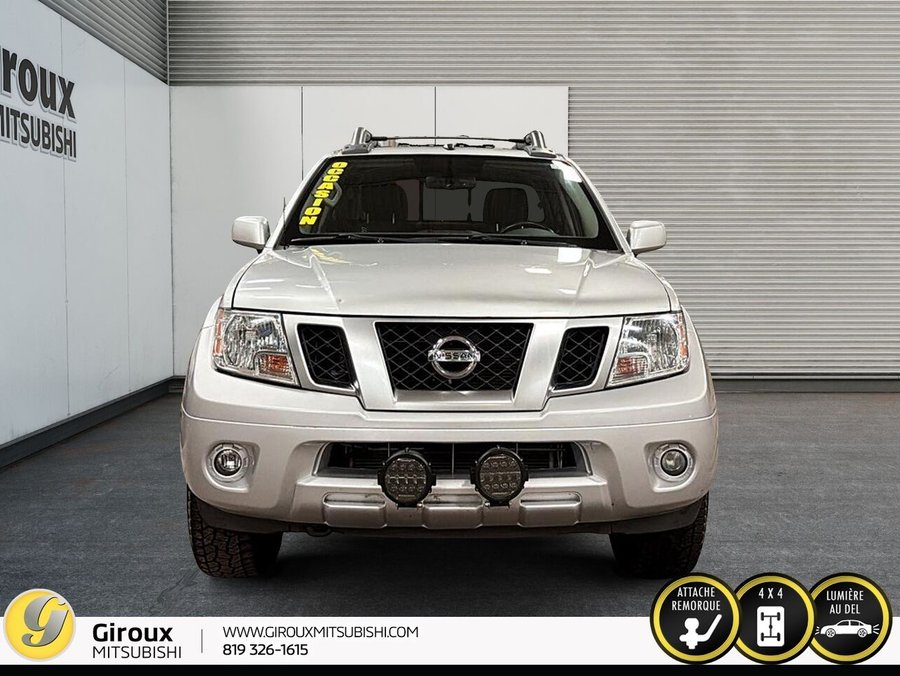 2019 NISSAN FRONTIER PRO-4X cabine double 4x4 caisse standard BA Grey