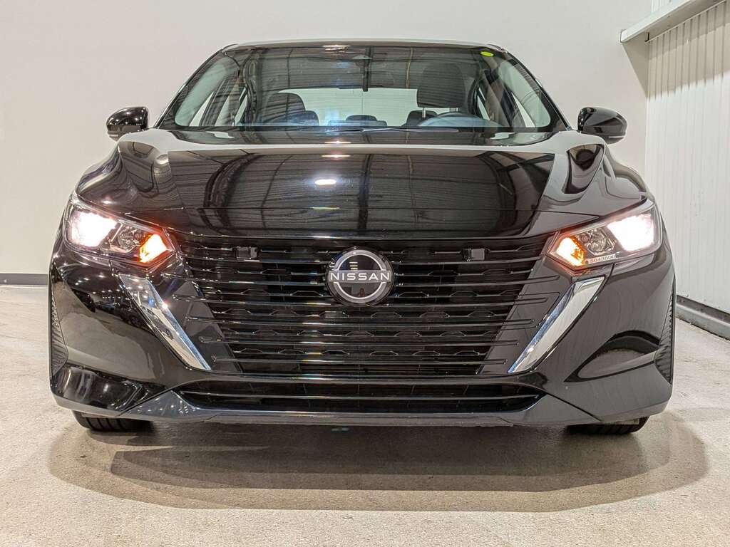 Nissan Sentra SV CVT 2024 Noir Val-David - photo #1
