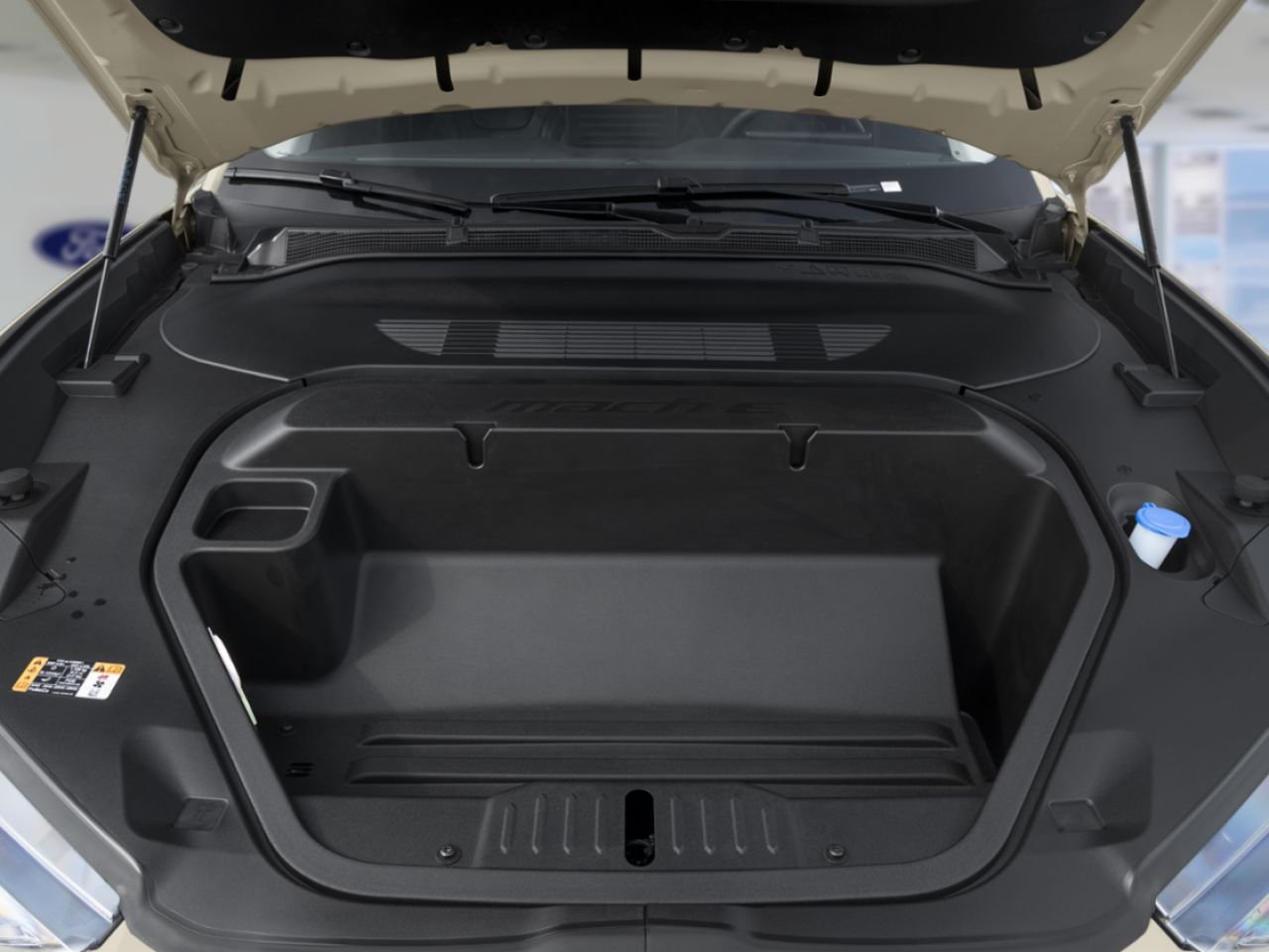 2026 Ford Mustang Mach-E Shadow Black Saint-Basile-le-Grand - photo #3