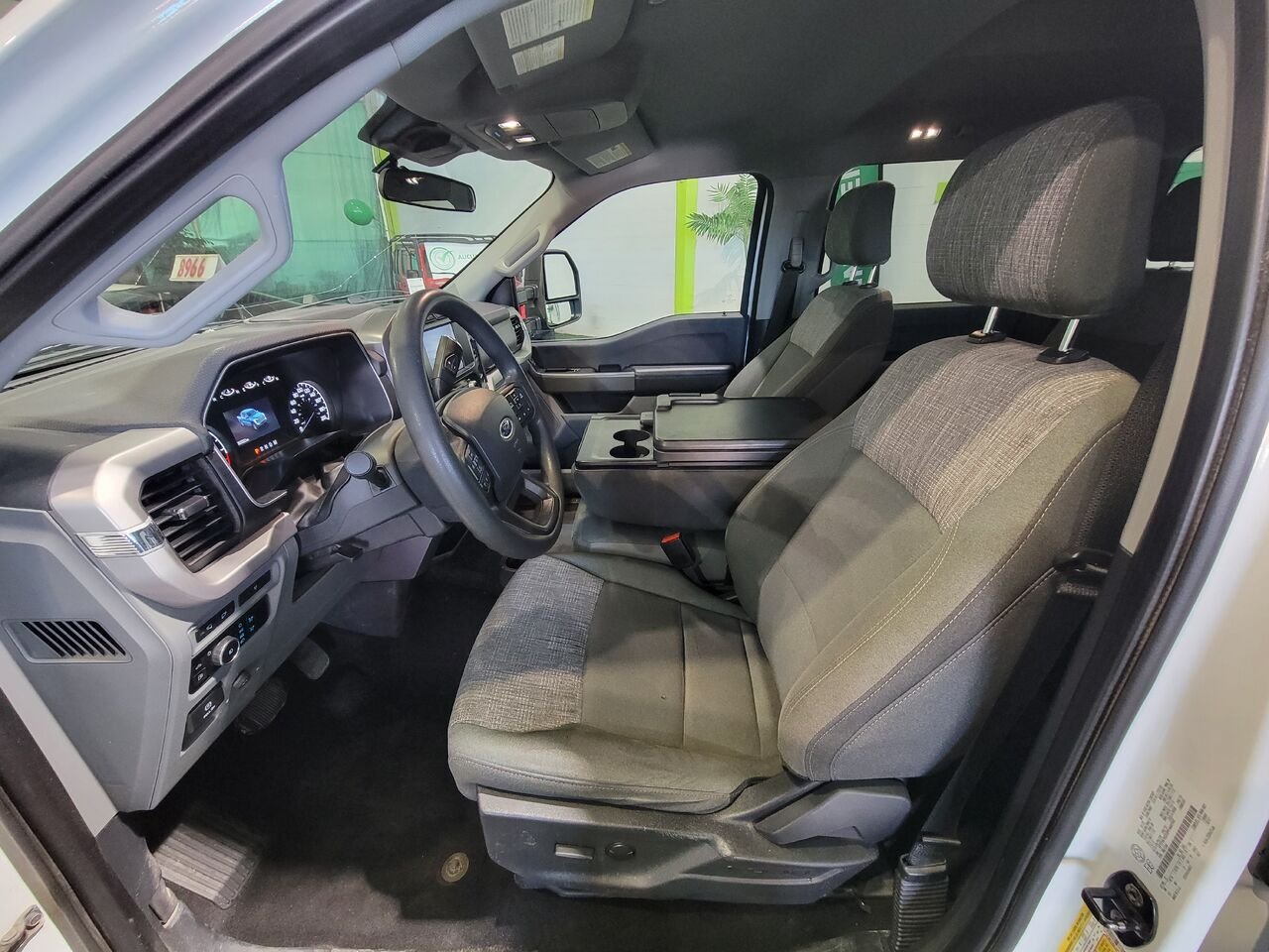 2023 Ford F-150 White  - photo #11