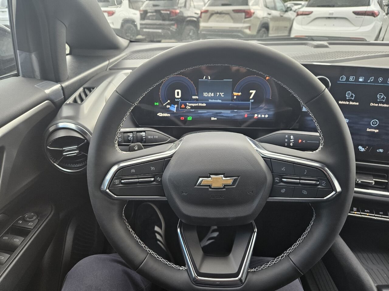 2027 Chevrolet Equinox EV LT1 4 portes avec PCY Black Thetford Mines - photo #8