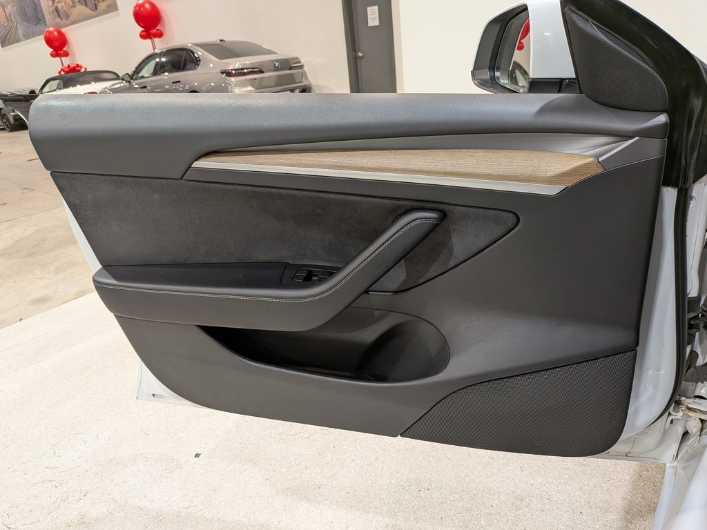 2021 Tesla Model 3 Standard Range RWD *Ltd Avail* Red Val-David - photo #28