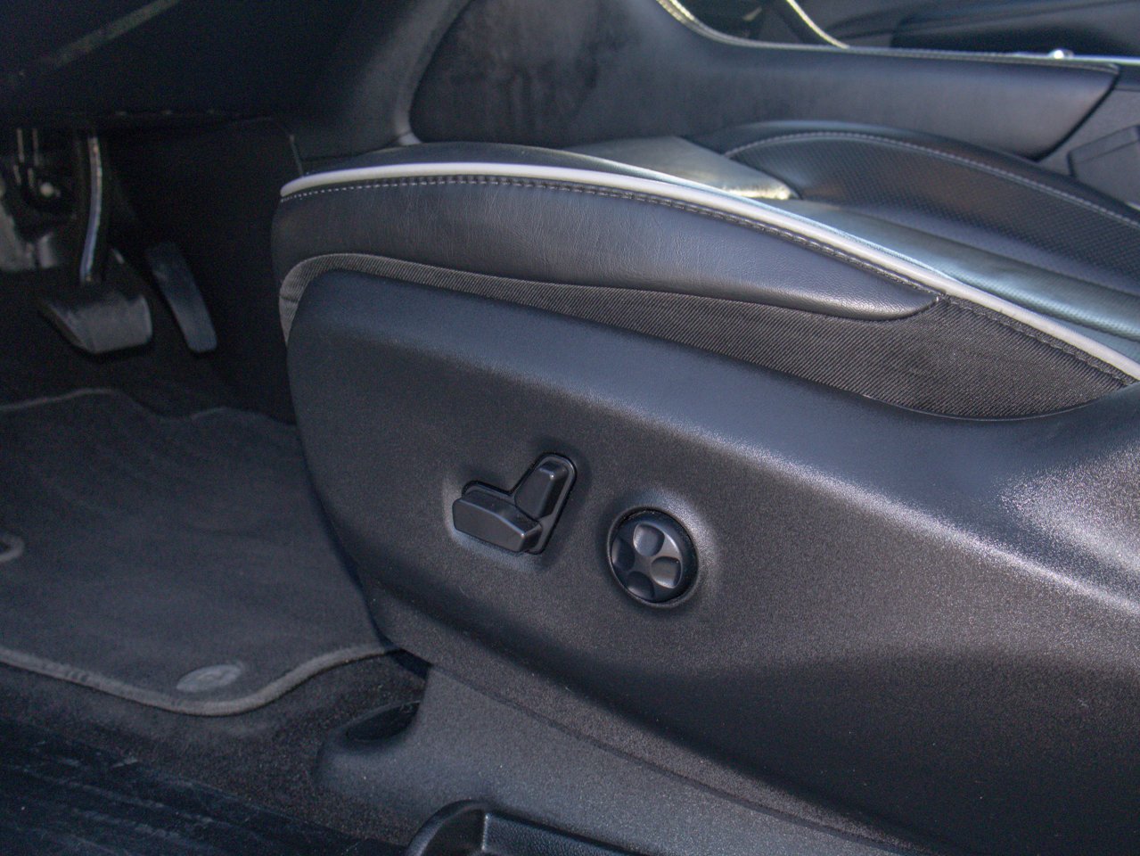 2025 Chrysler Pacifica Limited FWD Blue Sherwood Park - photo #21
