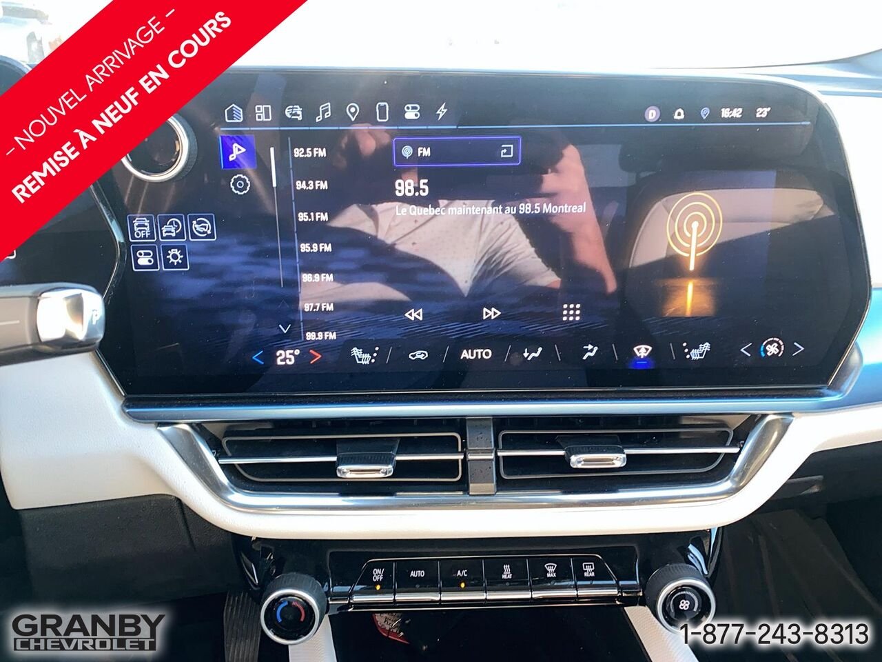 2025 Chevrolet Equinox EV 4 portes - LT | G3904 Grey Granby - photo #13