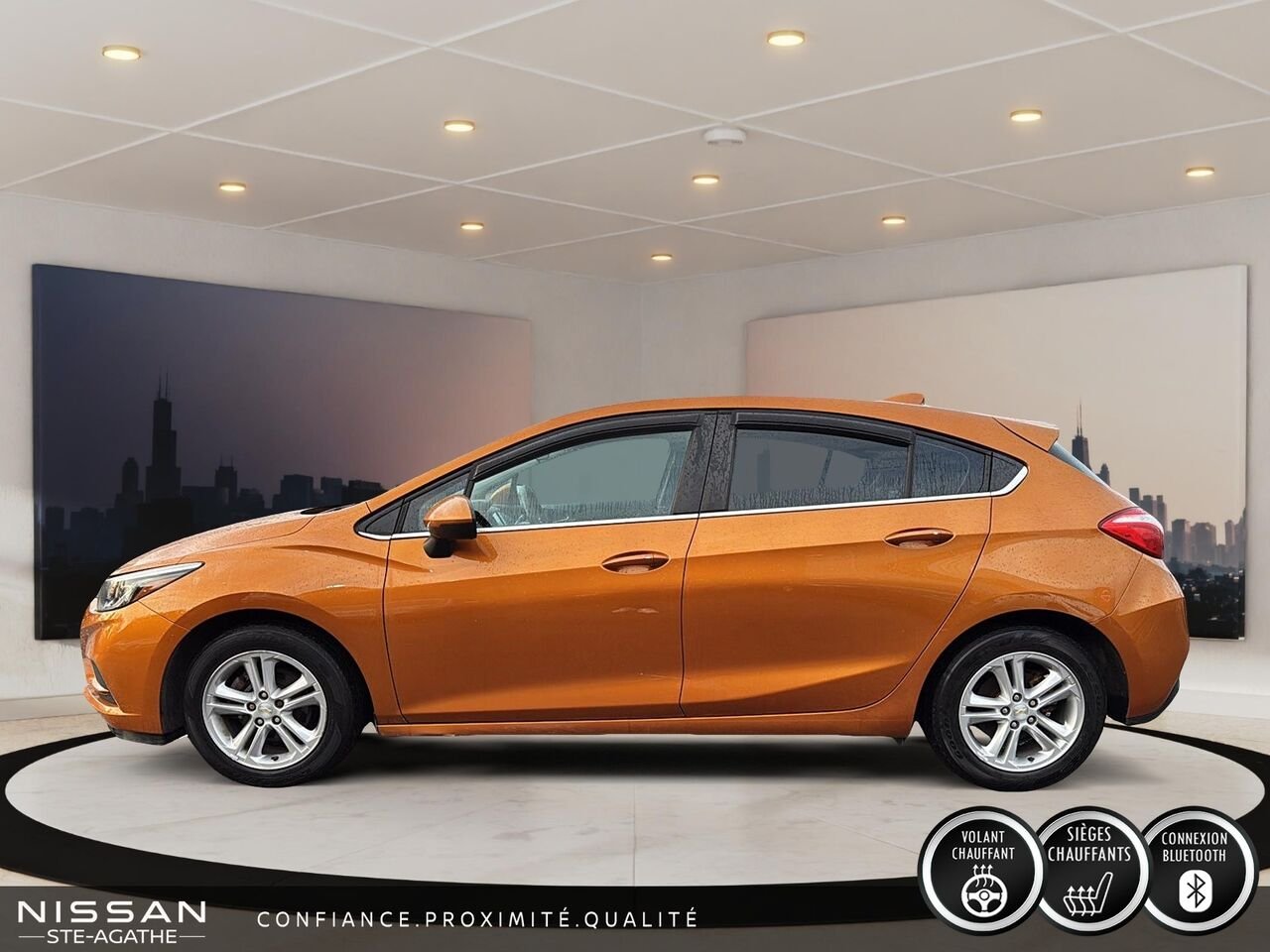 2017 Chevrolet Cruze LT TURBO À HAYON | BAS KILOMÉTRAGE | SIÈGES CHAUFFANTS | CAMÉRA DE RECUL Orange Saint-Jérôme - photo #5