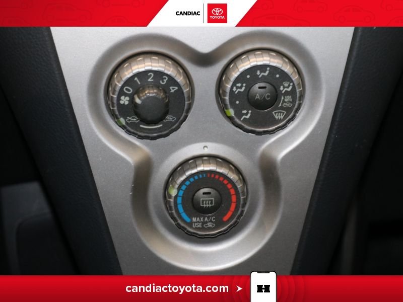 Toyota Yaris 2012 Argent Blainville - photo #18