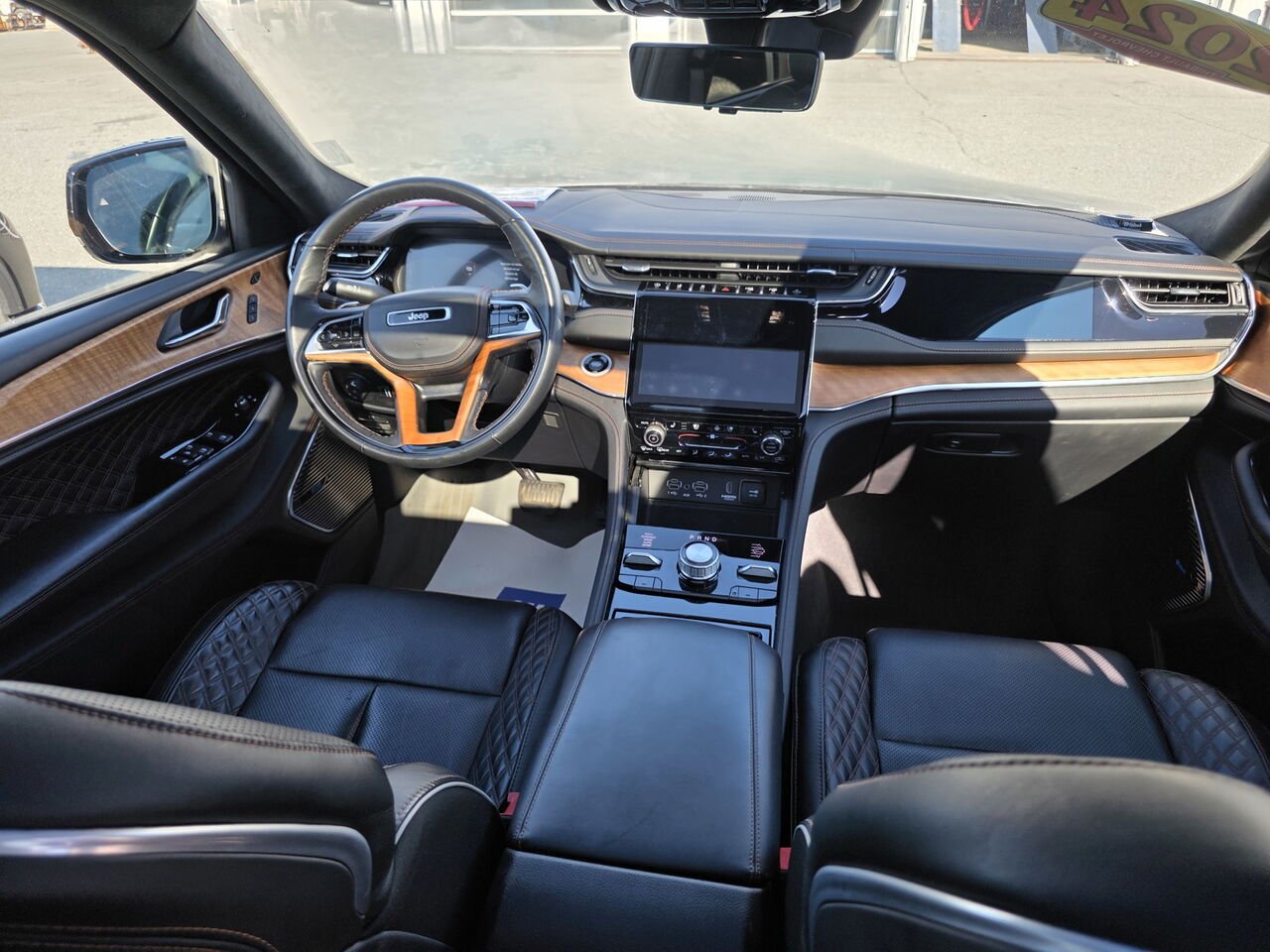 Jeep Grand Cherokee Summit Reserve 2024 Gris Rouyn-Noranda - photo #32