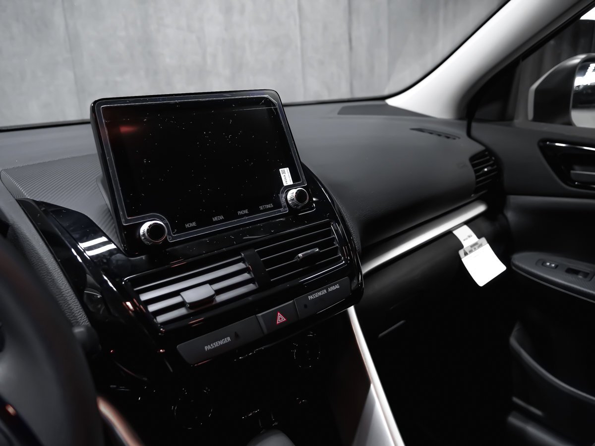 Mitsubishi Eclipse Cross ES 2026 Gris titane métallisé Montréal - photo #15