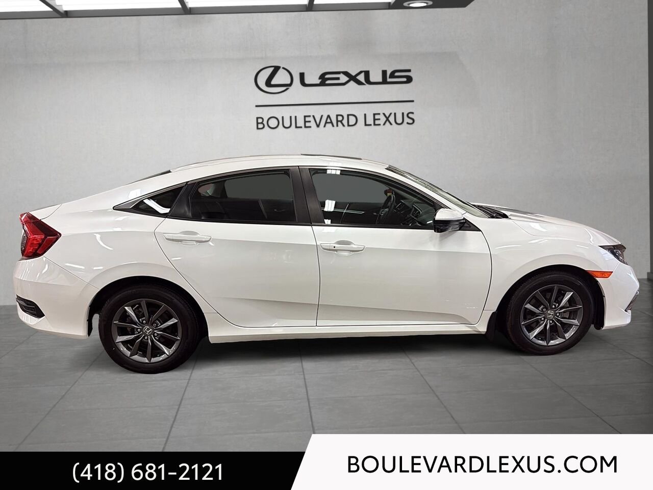 2020 Honda Civic White Quebec - photo #2