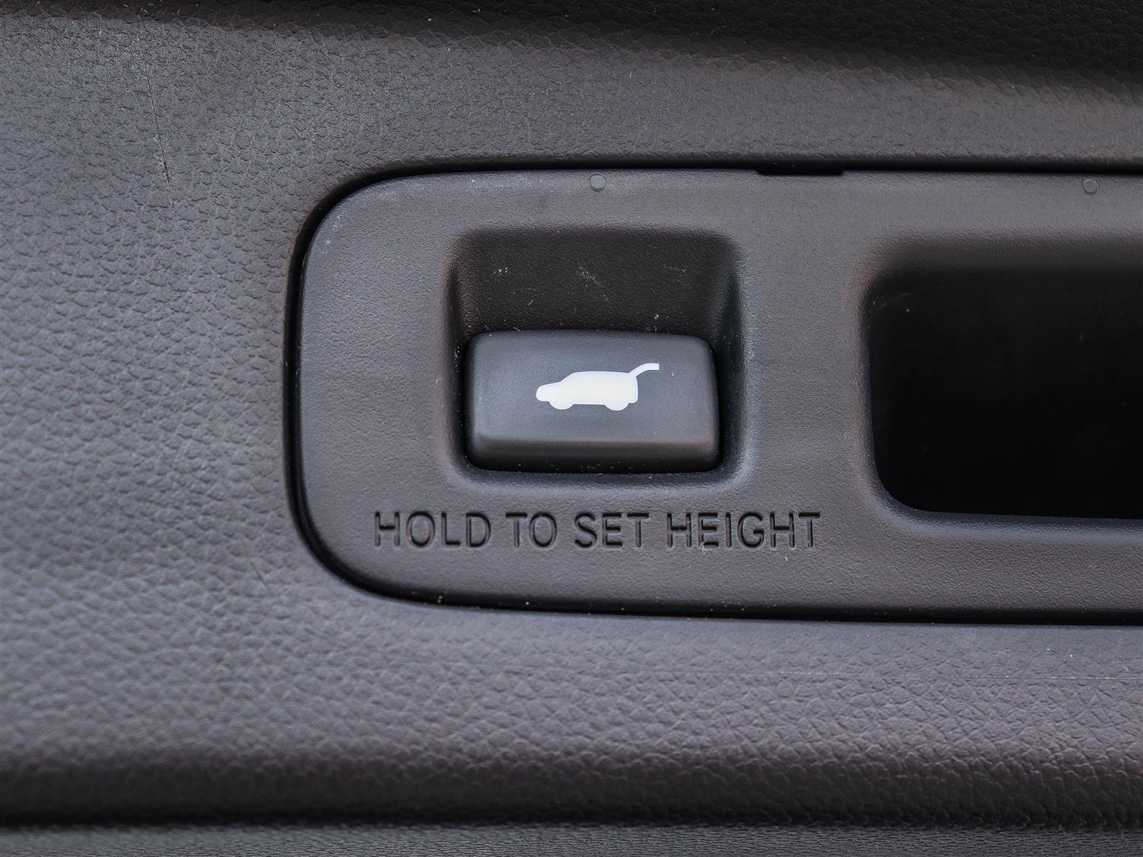 Honda CR-V EX-L 2023 White Ottawa & Gatineau - photo #19