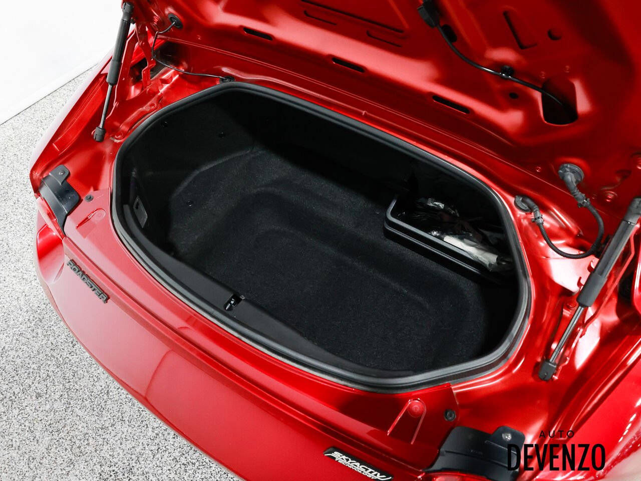 2018 Mazda MX-5 RF Red Saint-Eustache - photo #18
