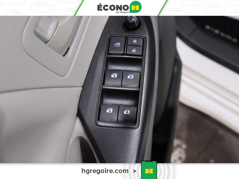 2020 Toyota Sienna White Blainville - photo #13
