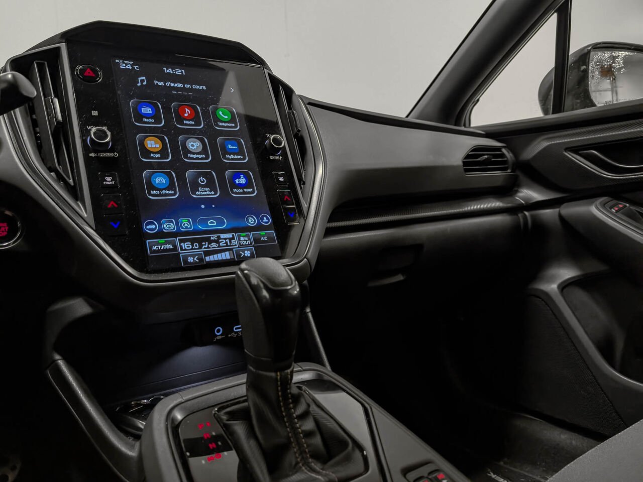 2024 Subaru CROSSTREK Onyx Toit Ovrant Sièges et Volant Chauffants Other Sherbrooke - photo #8