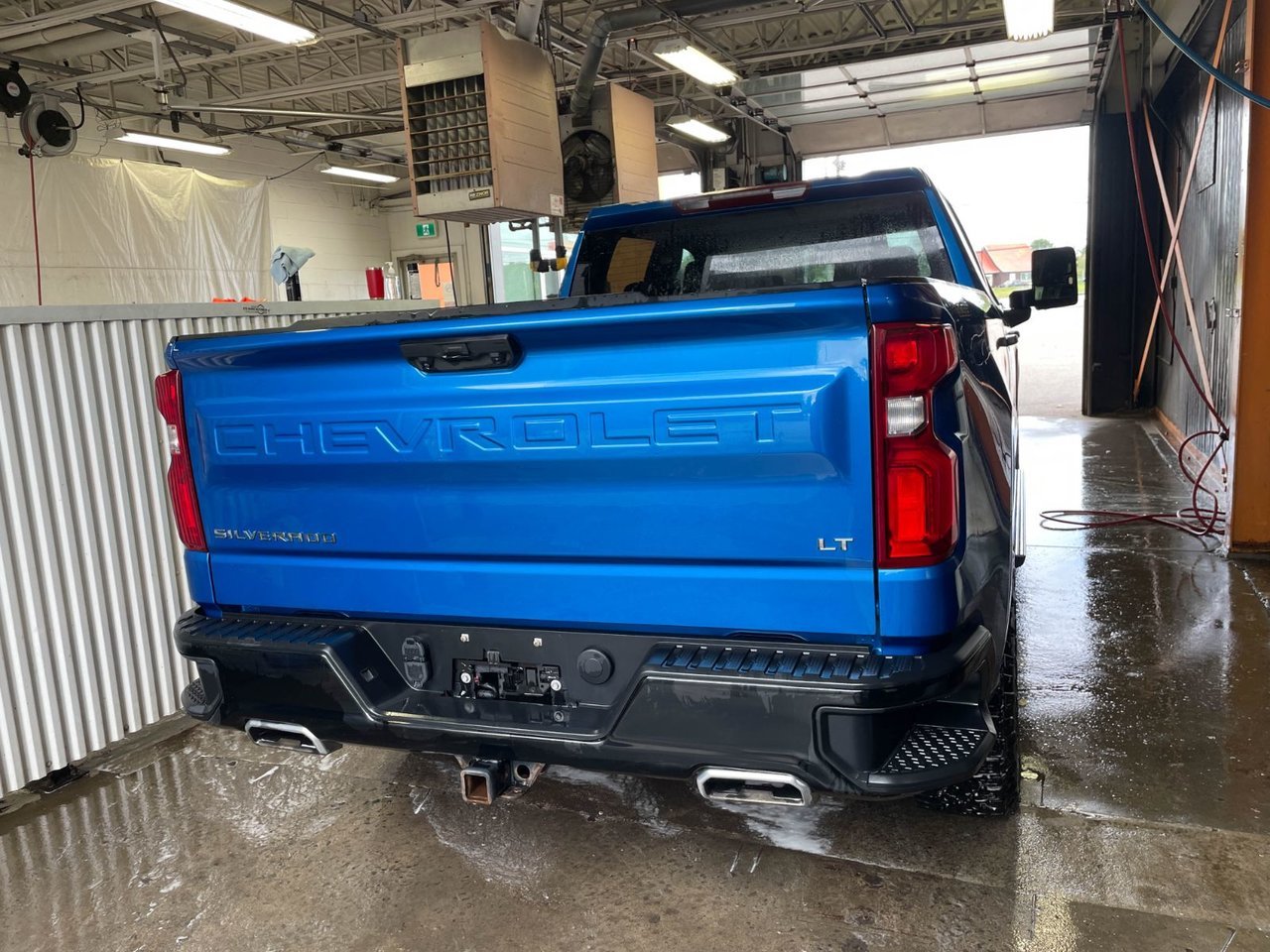 Chevrolet Silverado 1500 LT TRAIL BOSS CREW 4X4 V8 *SIÈGES CHAUFF* BEDLINER 2022 Bleu Saint-Jérôme - photo #8