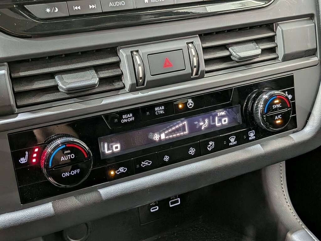 Nissan Pathfinder 2024 Gris Val-David - photo #26