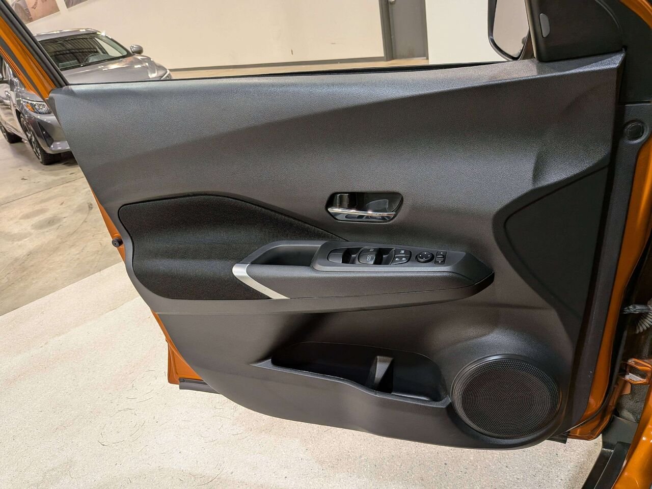 Nissan Kicks 2024 Orange Val-David - photo #29