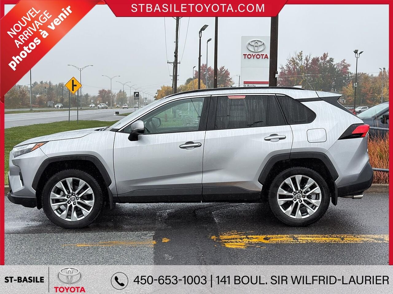 TOYOTA RAV4 2023 Argent Saint-Basile-le-Grand - photo #1