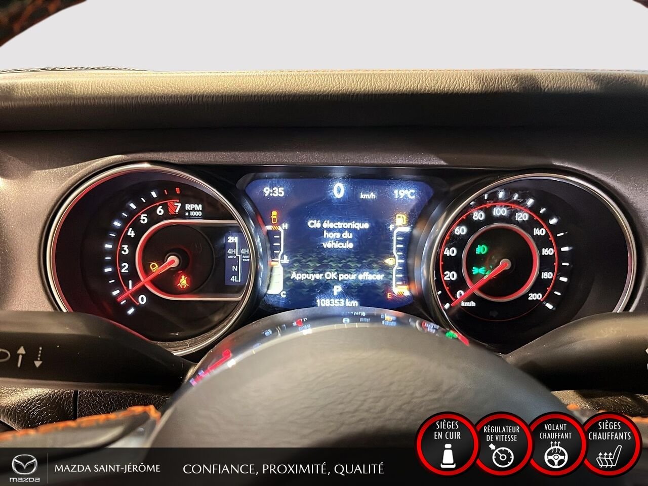 2021 Jeep Gladiator MOJAVE | DEUX TOITS | CUIR | PNEUS TOUT-TERRAIN LT285 | 4X4 Black Saint-Jérôme - photo #17