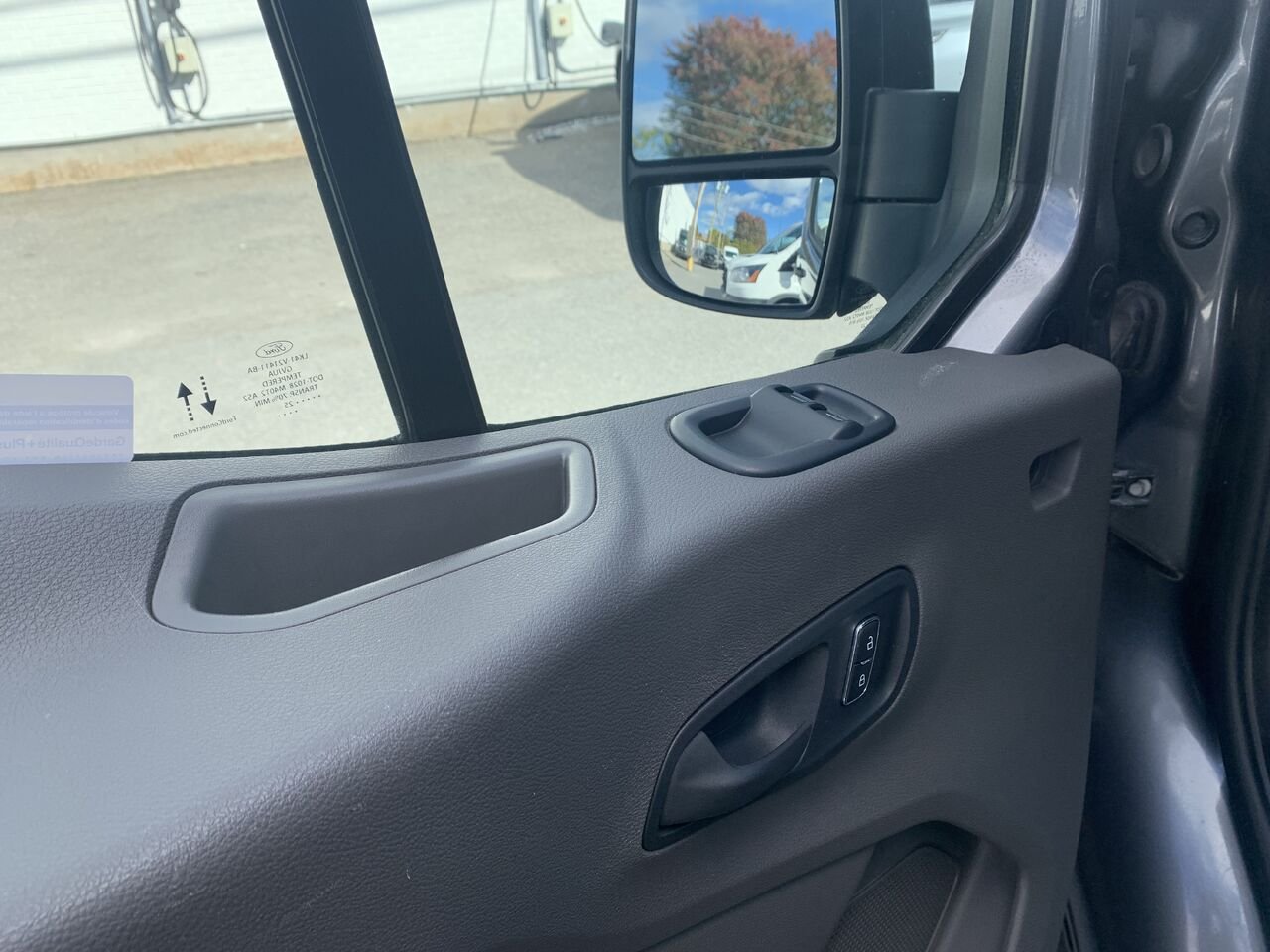 2025 Ford Transit fourgon utilitaire Grey Châteauguay - photo #25