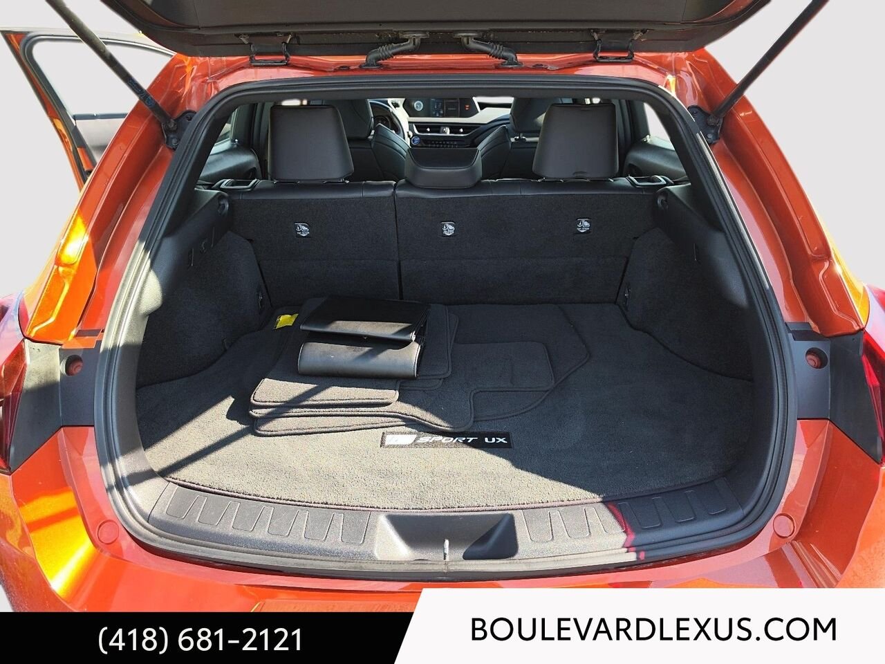 Lexus UX 19914A | UX 250h CVT 2019 Orange Québec - photo #20