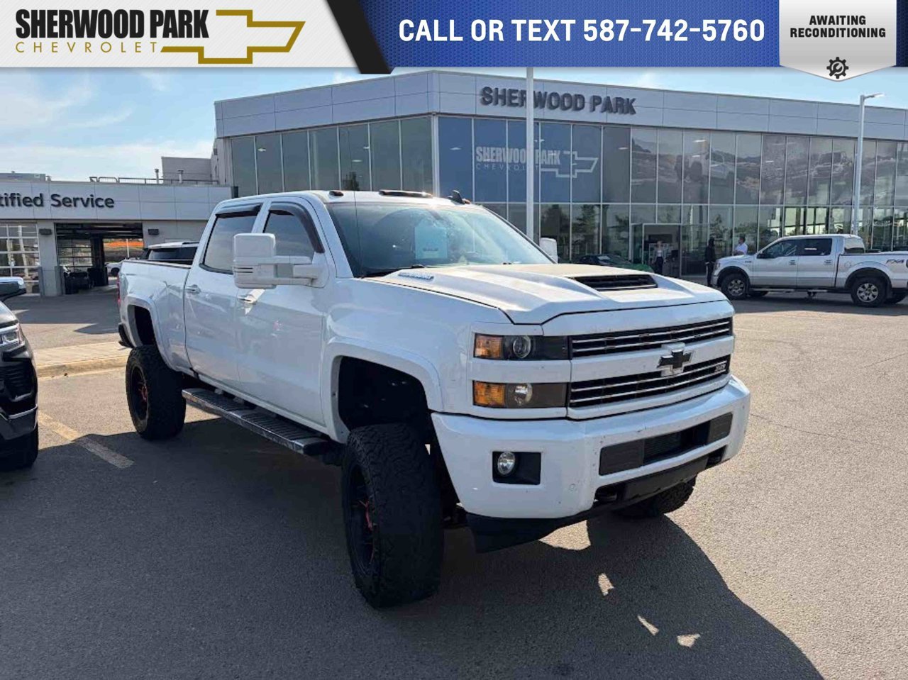 2018 Chevrolet Silverado 3500HD 4WD Crew Cab 154 LT White Sherwood Park - photo #0