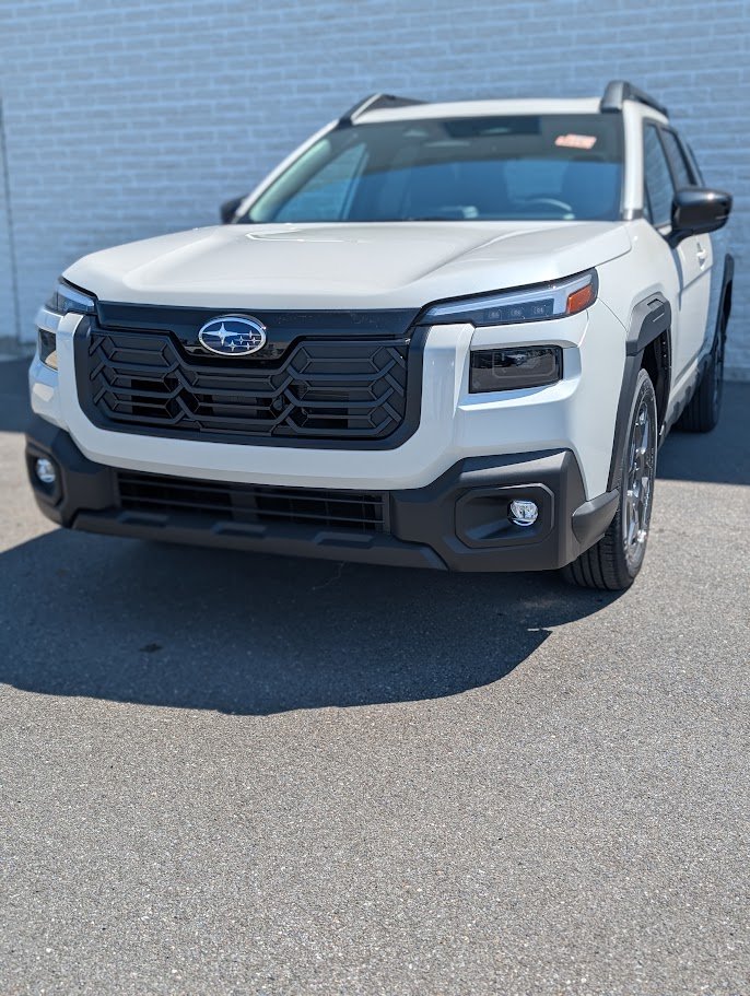 2026 SUBARU Outback TOURING Crystal White Pearl Saint-Hyacinthe - photo #0