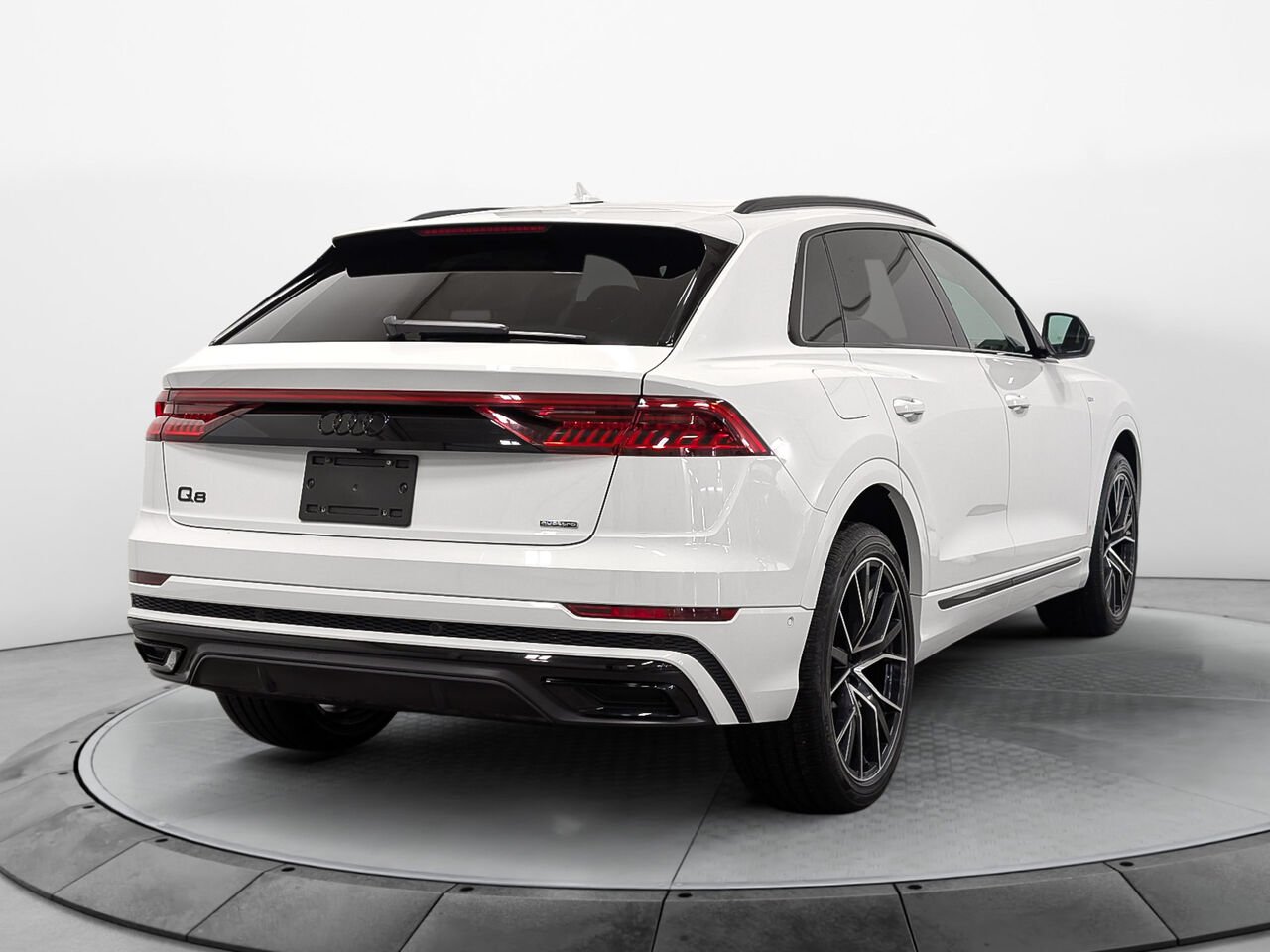 Audi Q8 3.0 TFSI Quattro S-line Black Optic Roues 22 Pouce 2022 Autre Sherbrooke - photo #4
