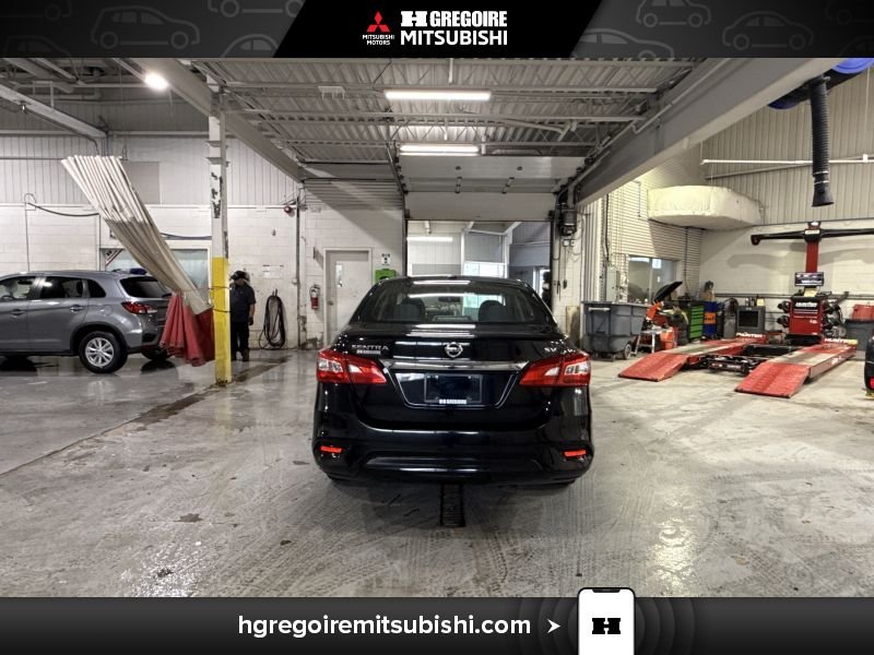 2018 Nissan Sentra Black Saint-Eustache - photo #7